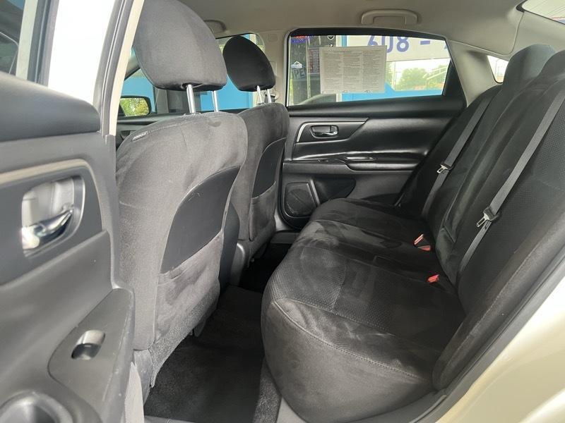 Nissan Altima 2.5 S 2015