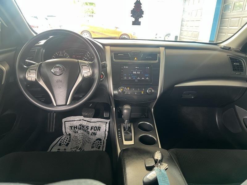 Nissan Altima 2.5 S 2015