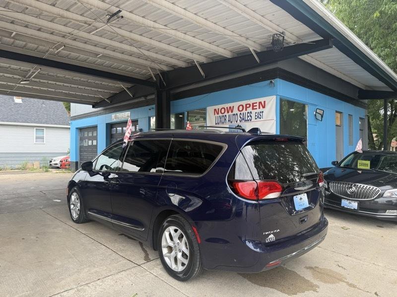 Chrysler Pacifica Touring-L Plus 2017