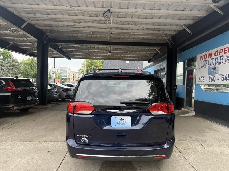 Chrysler Pacifica Touring-L Plus 2017