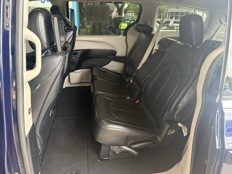 Chrysler Pacifica Touring-L Plus 2017