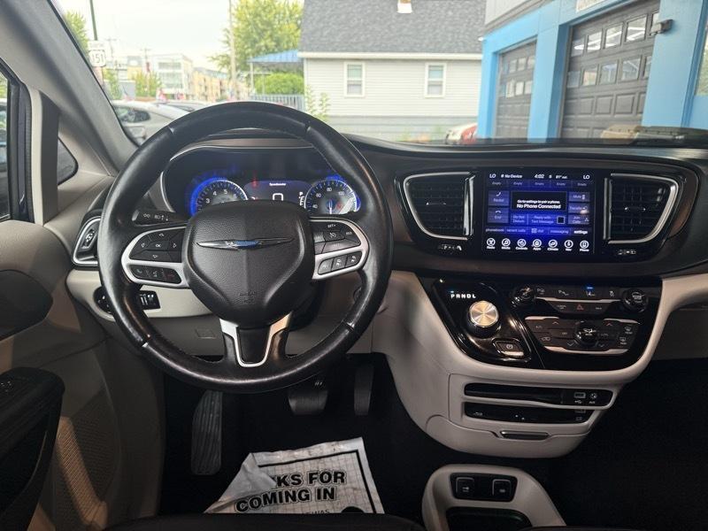 Chrysler Pacifica Touring-L Plus 2017