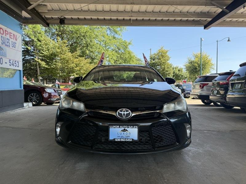 Toyota Camry SE 2015