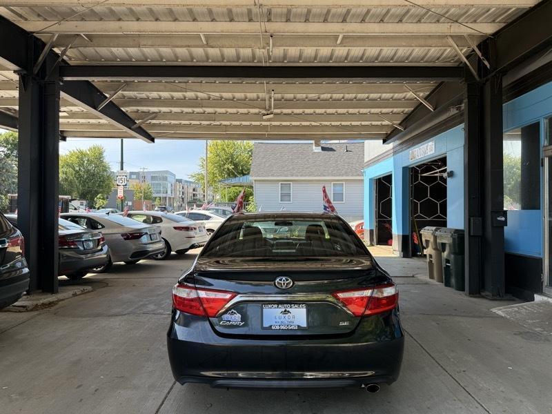 Toyota Camry SE 2015