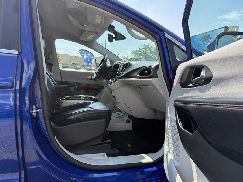 Chrysler Pacifica Touring L 2020