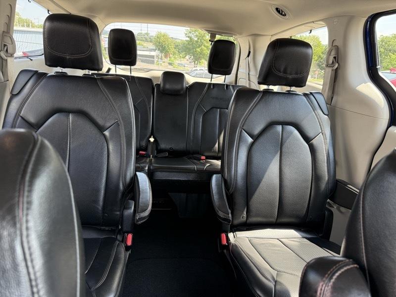 Chrysler Pacifica Touring L 2020