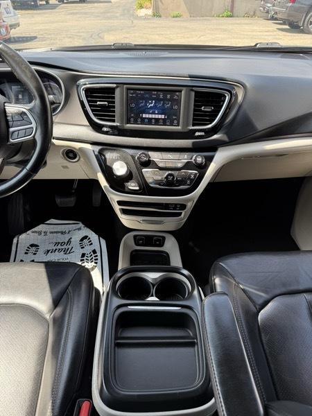 Chrysler Pacifica Touring L 2020