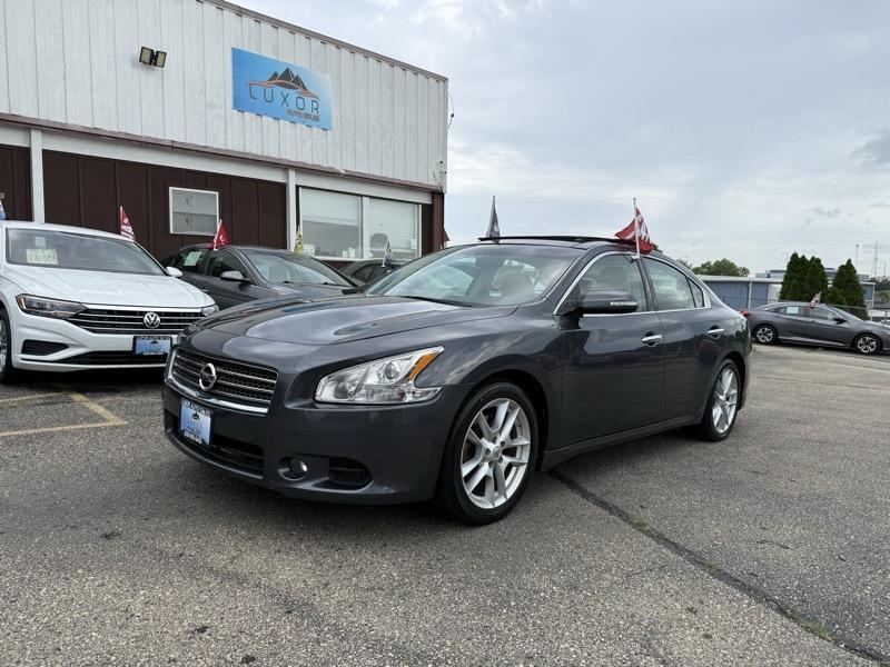 Nissan Maxima S 2009