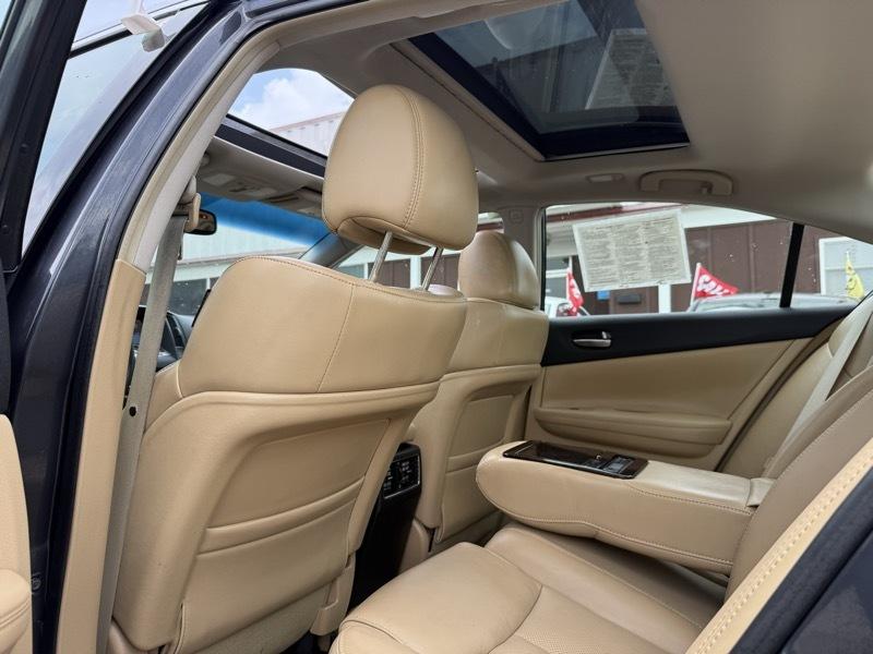 Nissan Maxima S 2009