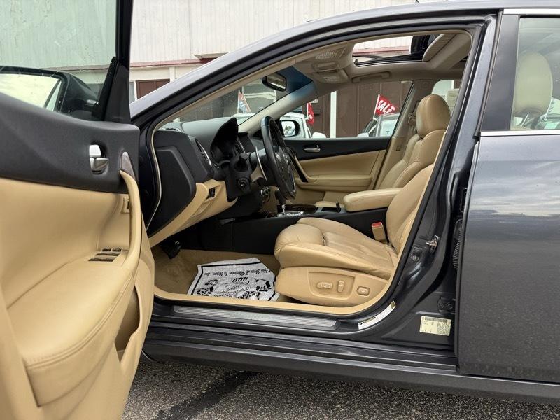 Nissan Maxima S 2009