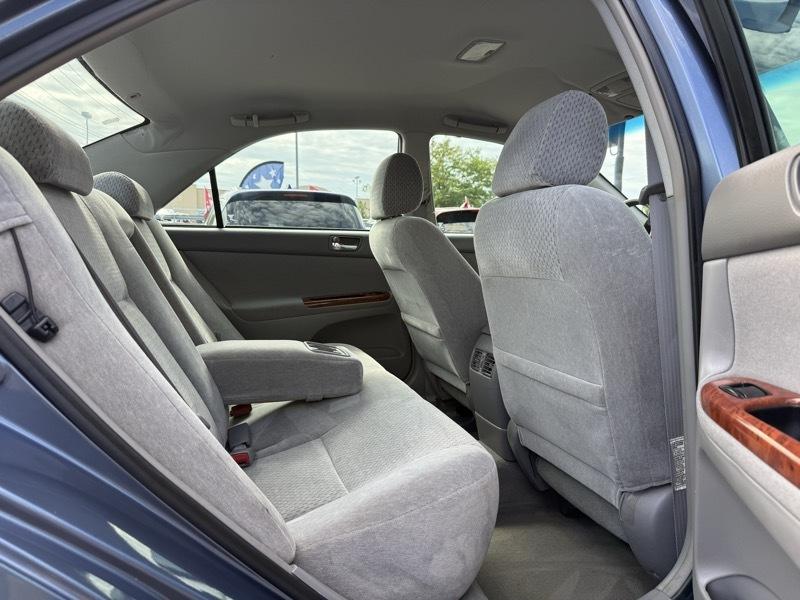 Toyota Corolla XLE 2003