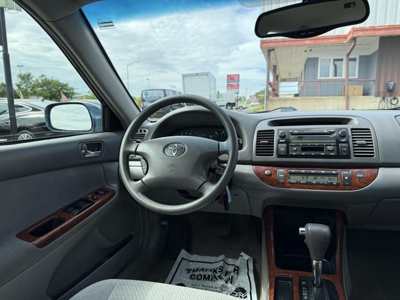 Toyota Corolla XLE 2003