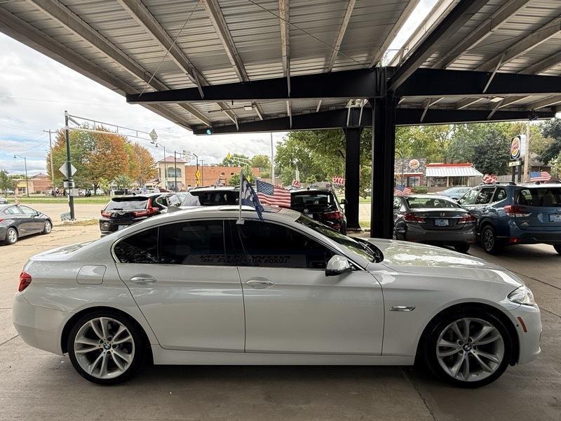 BMW 5-Series 535i xDrive 2016
