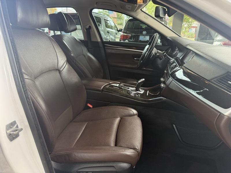 BMW 5-Series 535i xDrive 2016