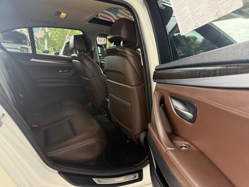 BMW 5-Series 535i xDrive 2016