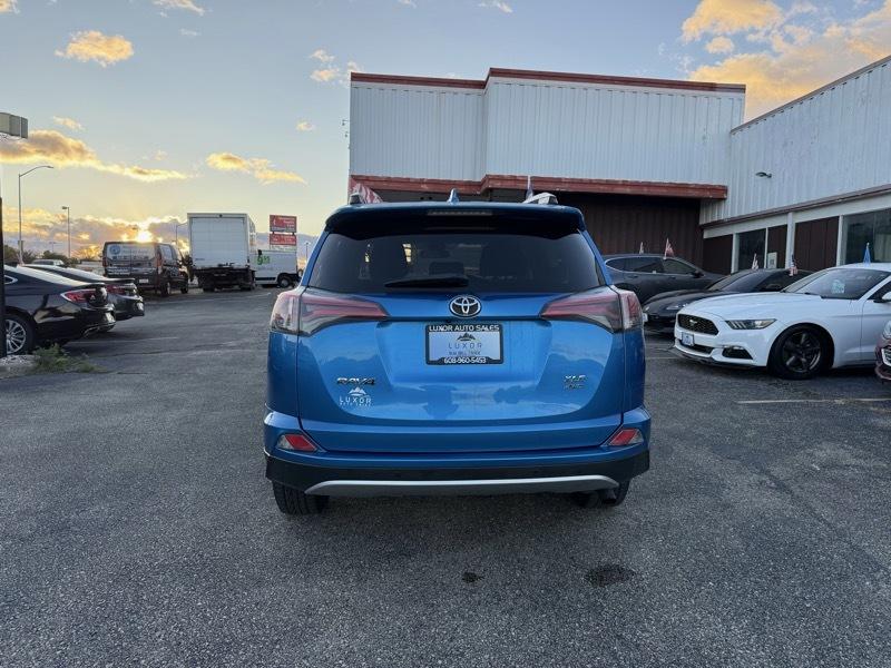 Toyota RAV4 XLE 2016