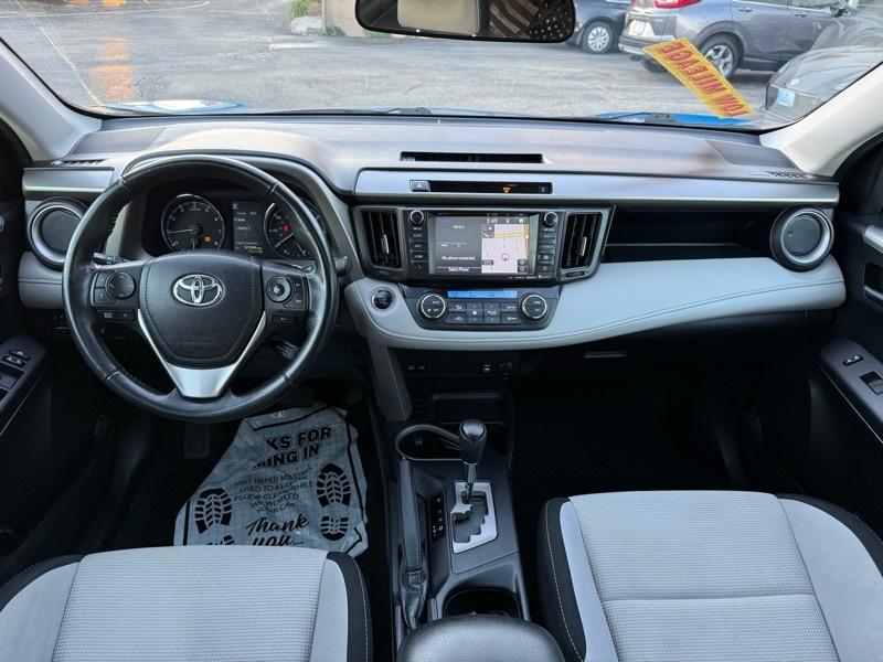 Toyota RAV4 XLE 2016