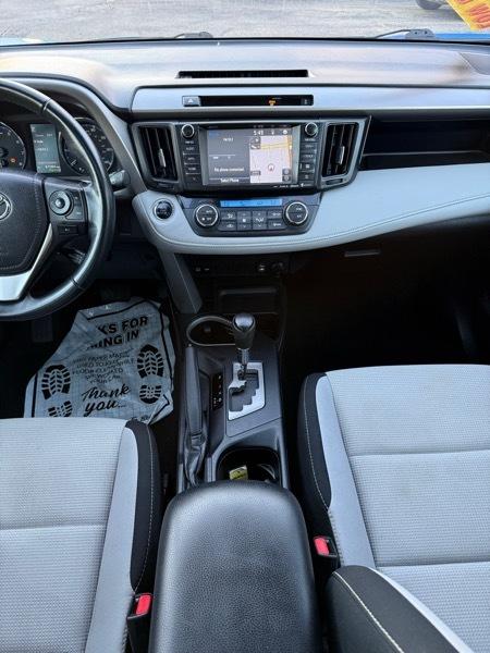 Toyota RAV4 XLE 2016