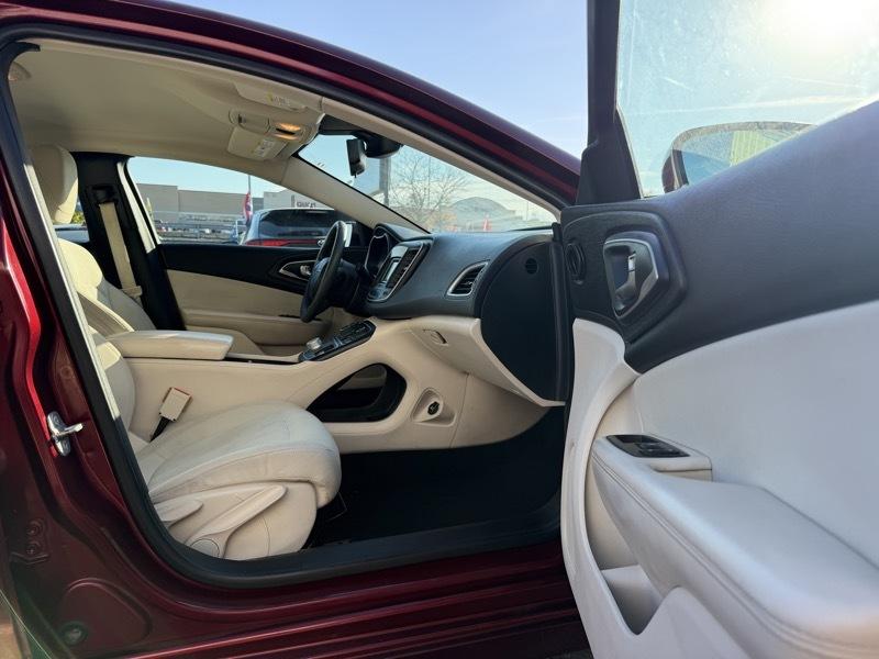 Chrysler 200 Limited 2015