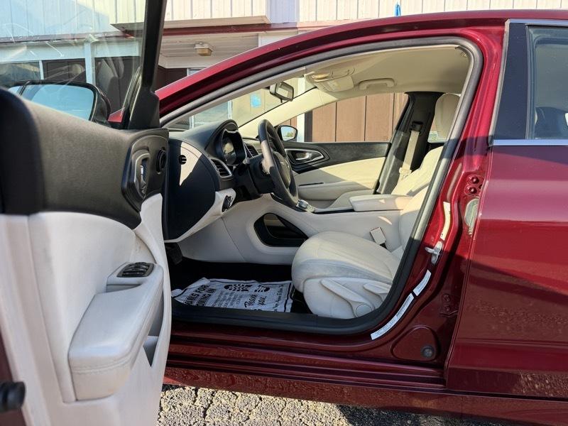 Chrysler 200 Limited 2015
