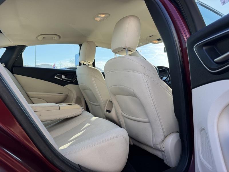 Chrysler 200 Limited 2015
