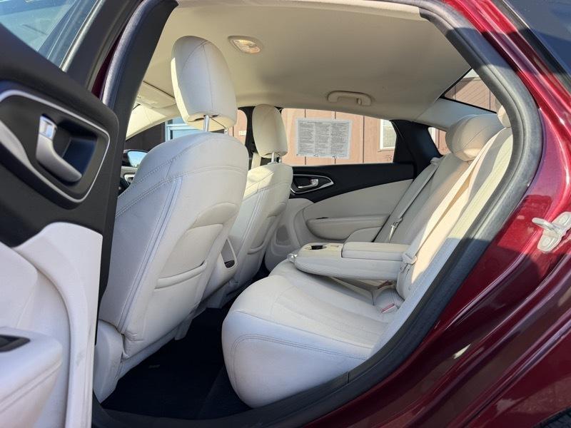 Chrysler 200 Limited 2015