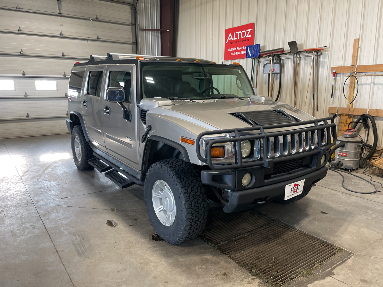 Used 2003 Hummer H2  with VIN 5GRGN23U23H119585 for sale in Glyndon, Minnesota