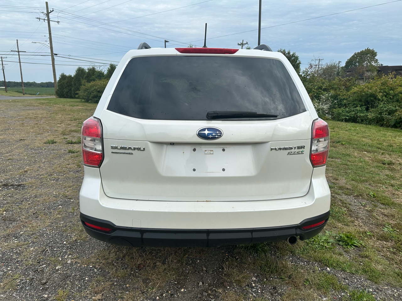2014 Subaru Forester Premium photo 4