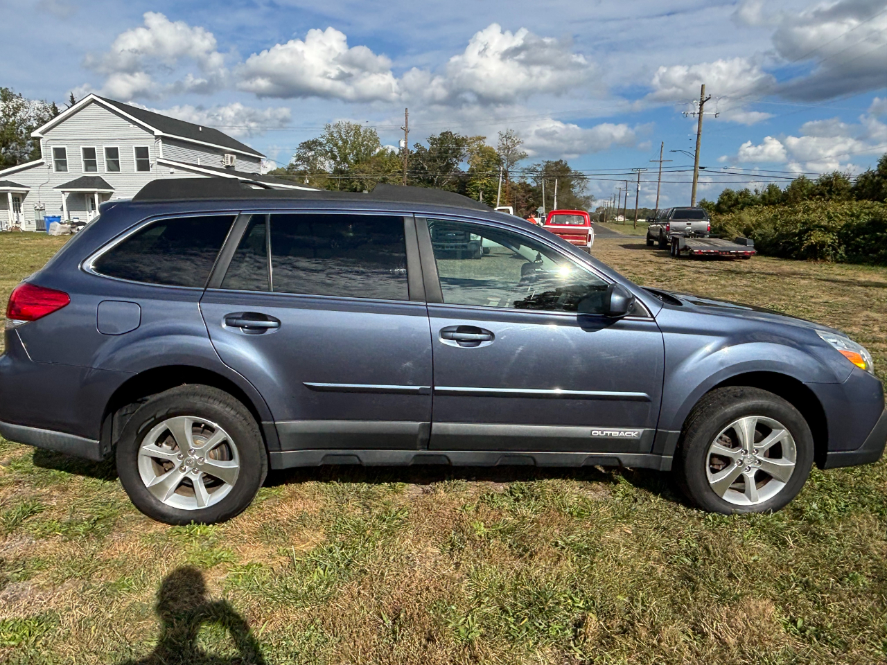 2014 Subaru Outback 2.5i Limited photo 2