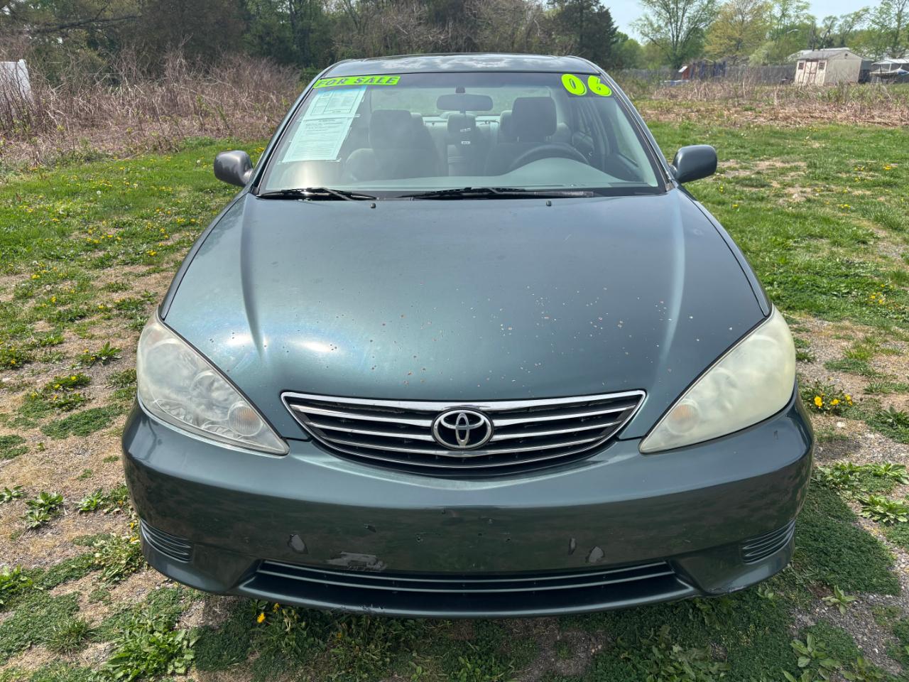 Toyota Camry LE 2006