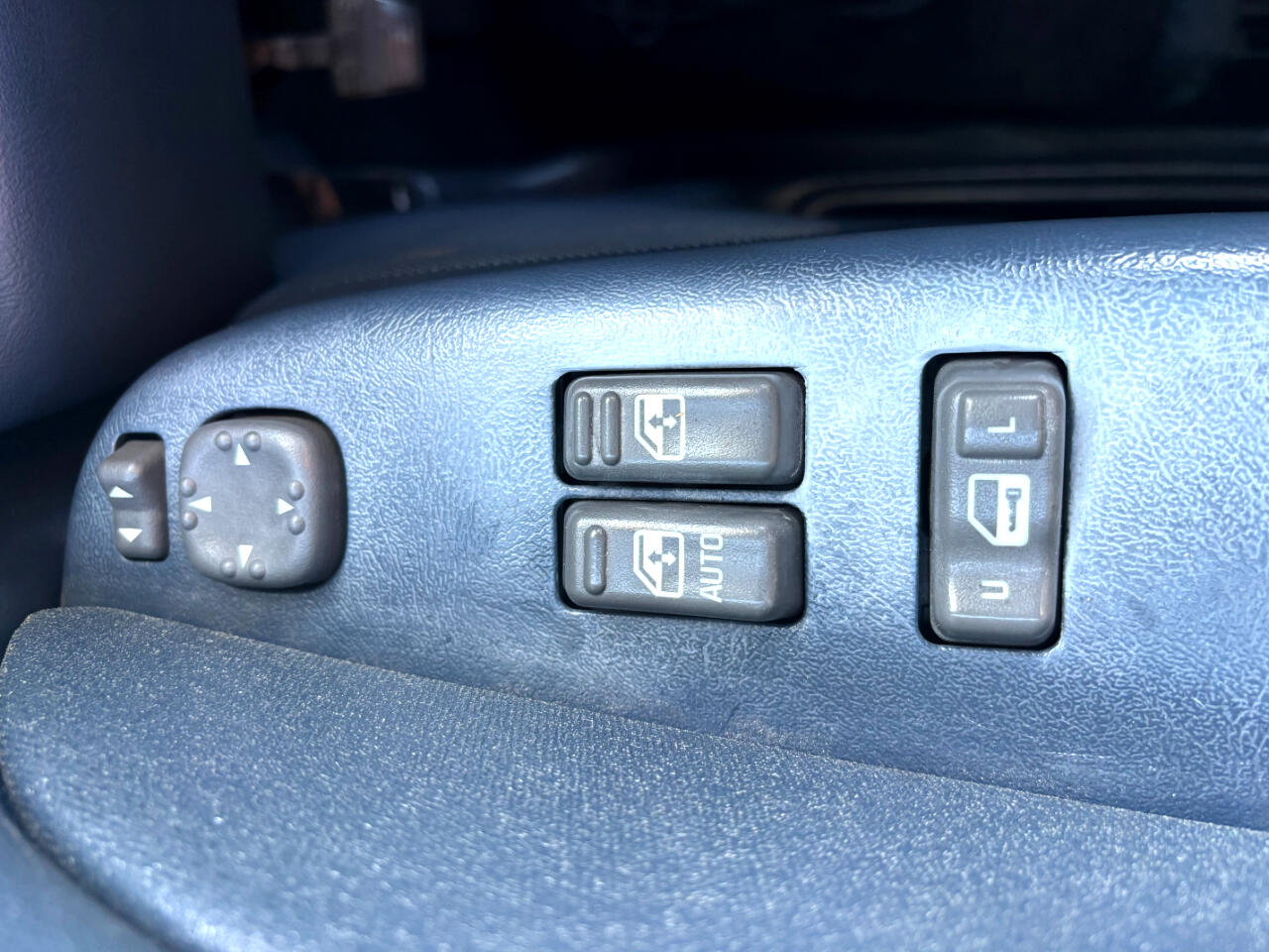 Chevrolet Silverado 1500 Ext. Cab 3-Door Short Bed 2WD 1999