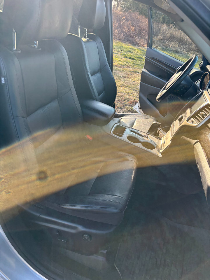 Jeep Grand Cherokee Laredo 2012