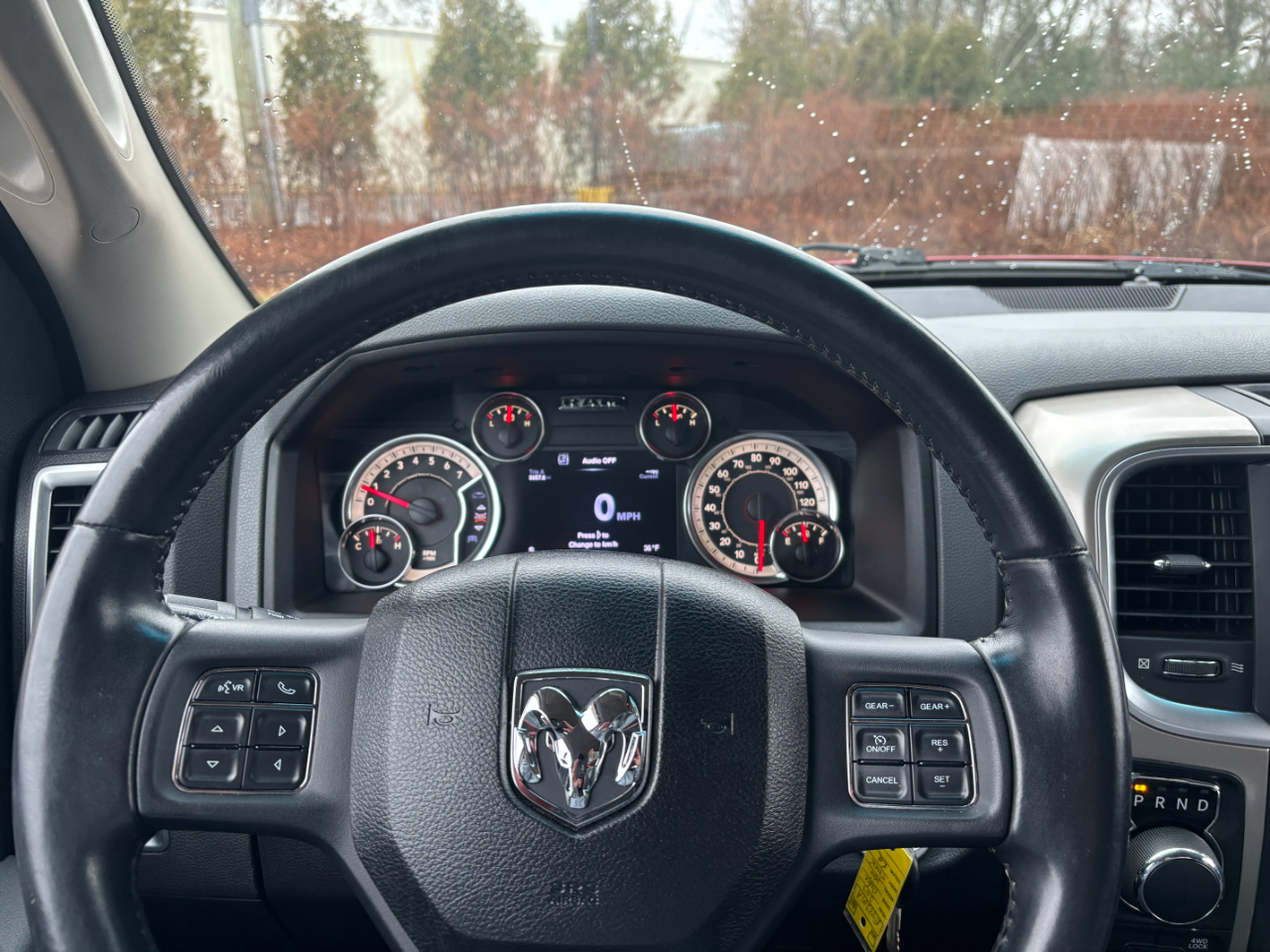 RAM 1500 SLT Quad Cab 4WD 2013