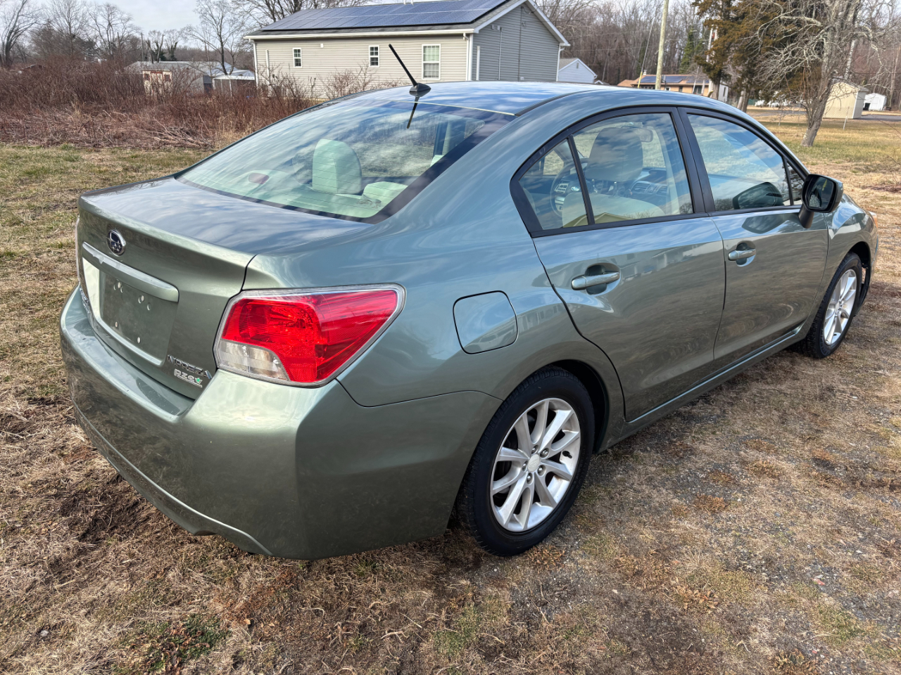 Subaru Impreza Sedan 4dr Auto 2.0i Premium 2014