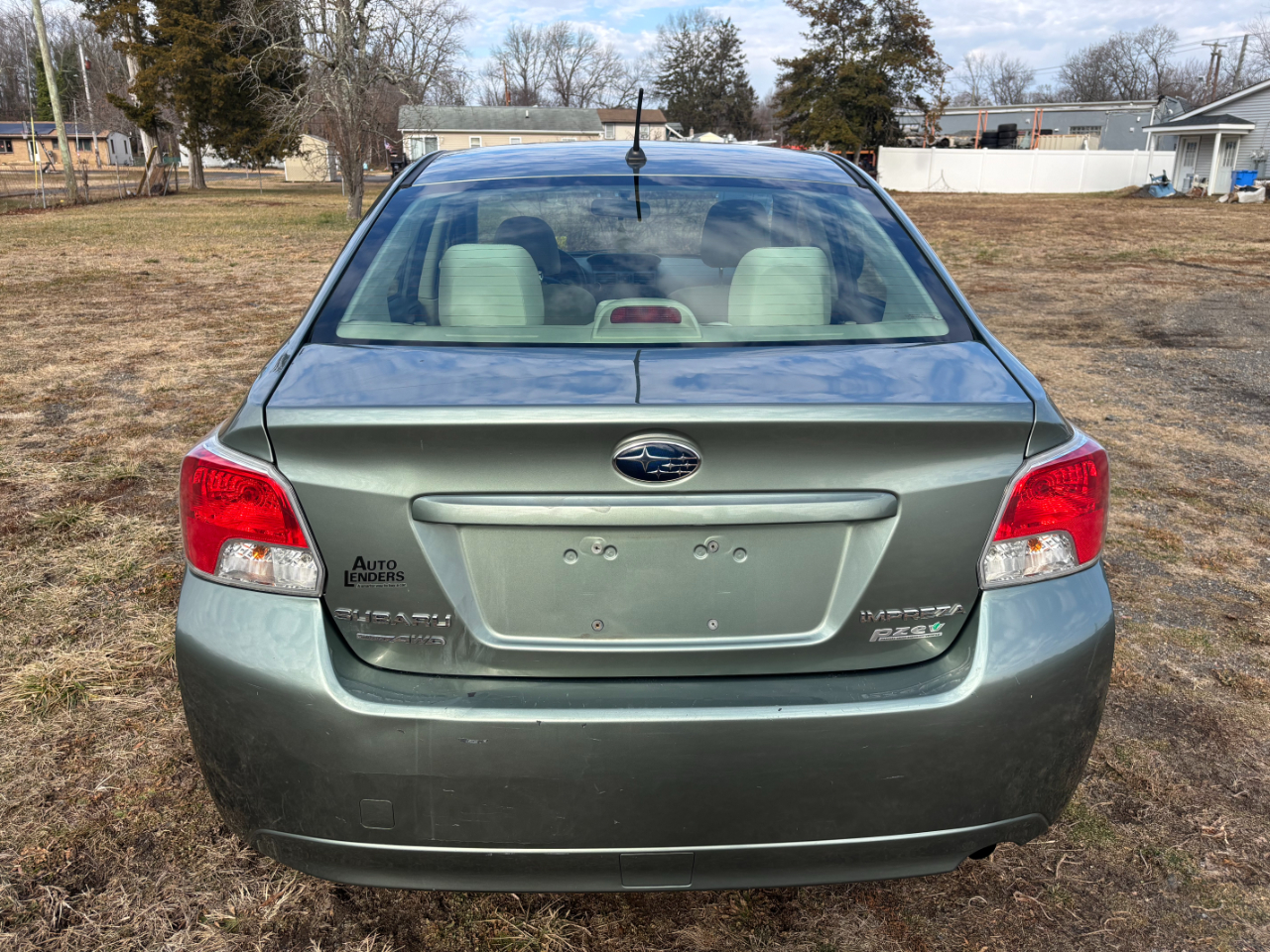 Subaru Impreza Sedan 4dr Auto 2.0i Premium 2014
