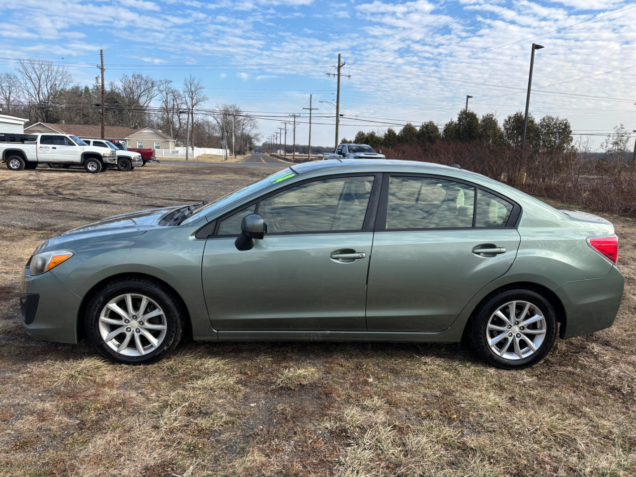 Subaru Impreza Sedan 4dr Auto 2.0i Premium 2014