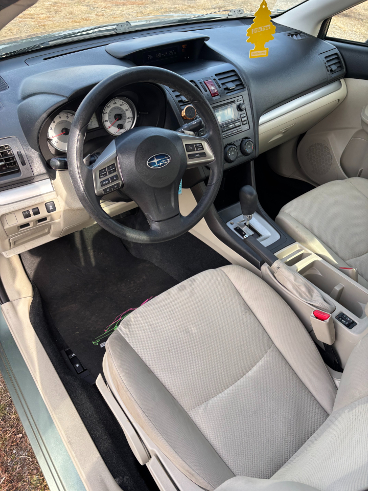 Subaru Impreza Sedan 4dr Auto 2.0i Premium 2014