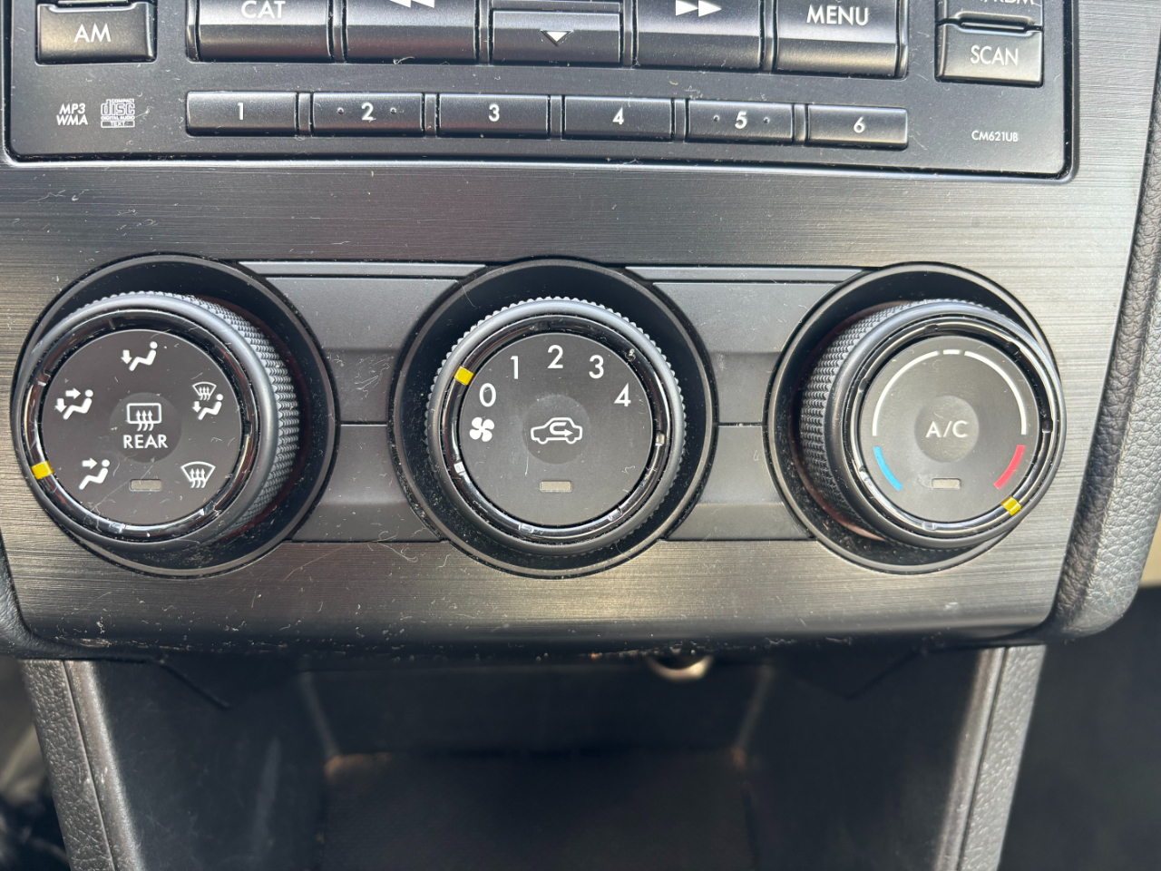 Subaru Impreza Sedan 4dr Auto 2.0i Premium 2014