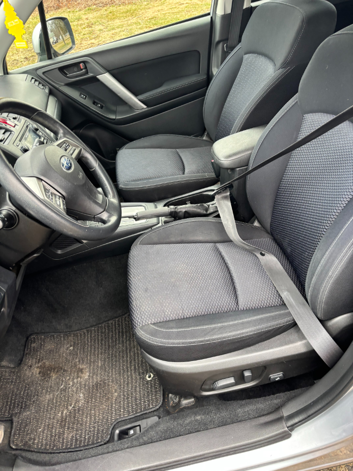 Subaru Forester 4dr CVT 2.5i Premium PZEV 2015