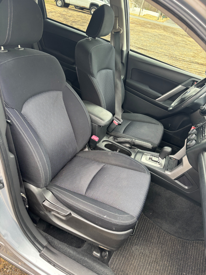 Subaru Forester 4dr CVT 2.5i Premium PZEV 2015