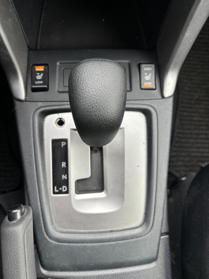 Subaru Forester 4dr CVT 2.5i Premium PZEV 2015