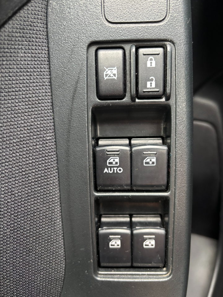 Subaru Forester 4dr CVT 2.5i Premium PZEV 2015