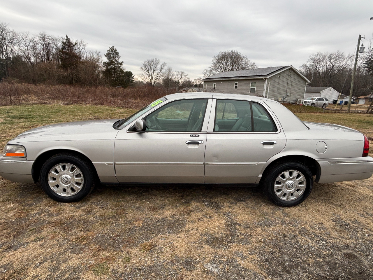 Mercury Grand Marquis 4dr Sdn LS Premium 2005