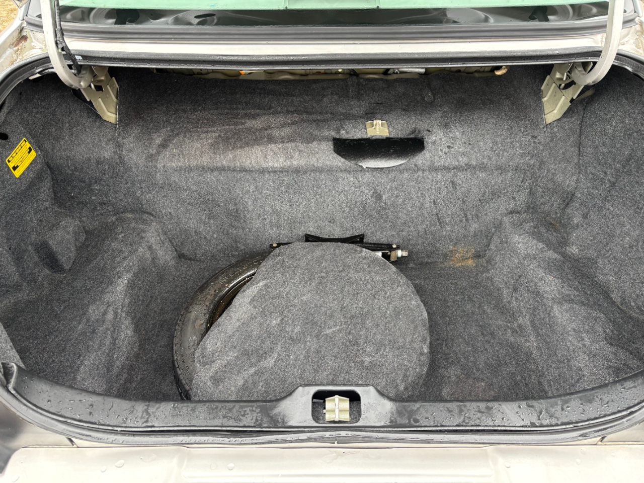 Mercury Grand Marquis 4dr Sdn LS Premium 2005