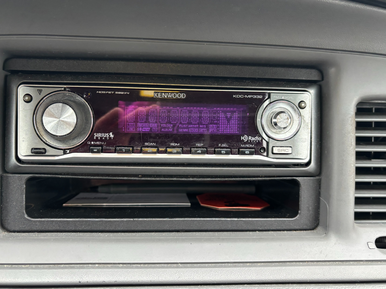 Mercury Grand Marquis 4dr Sdn LS Premium 2005