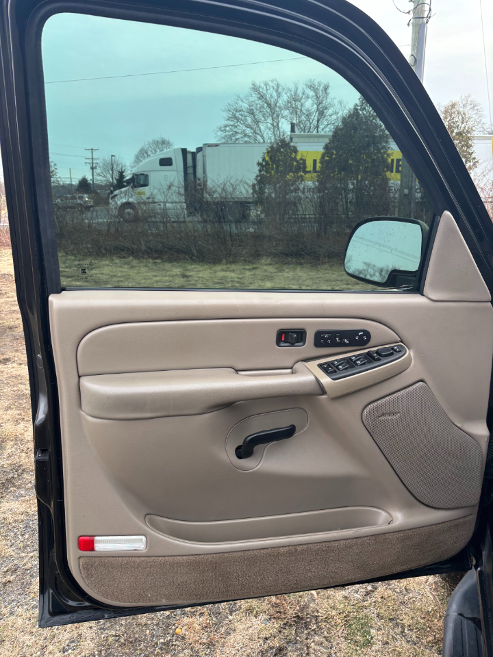 Chevrolet Suburban LT 1500 2004