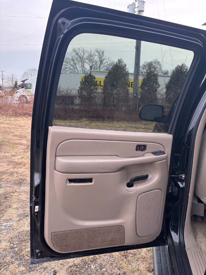 Chevrolet Suburban LT 1500 2004