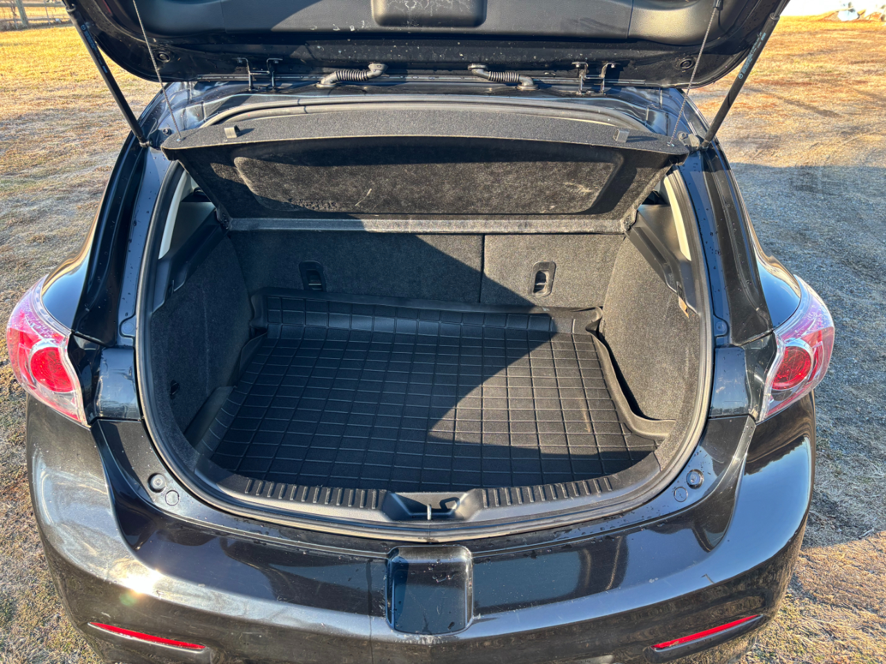 Mazda MAZDA3 i Touring 2013