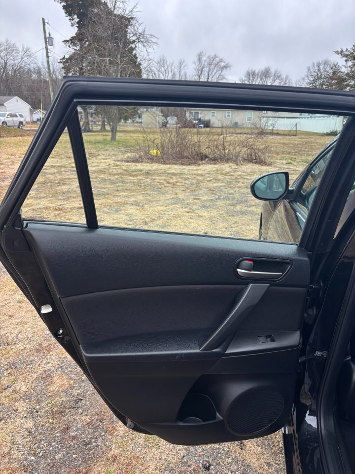 Mazda MAZDA3 i Touring 2013