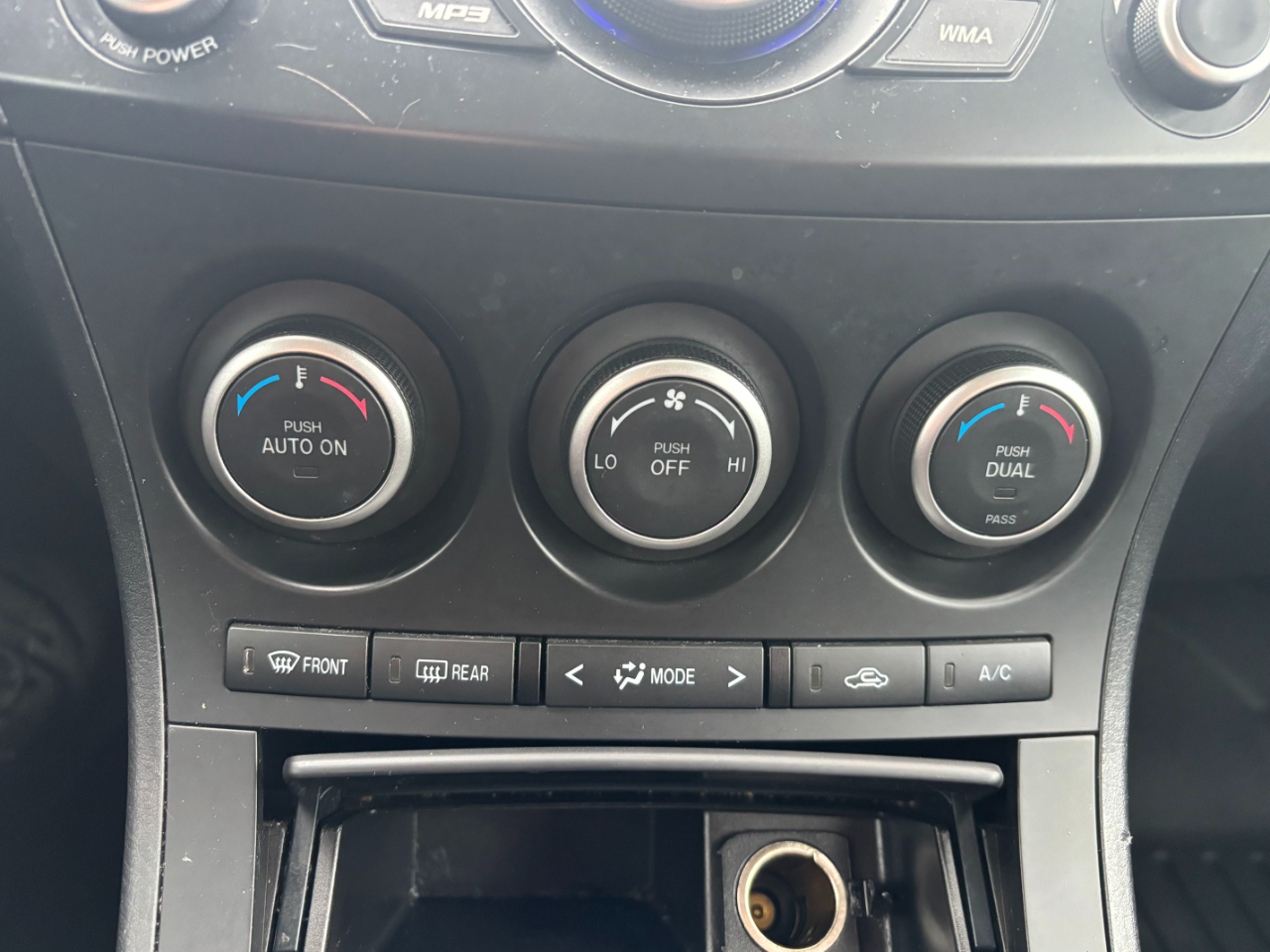 Mazda MAZDA3 i Touring 2013